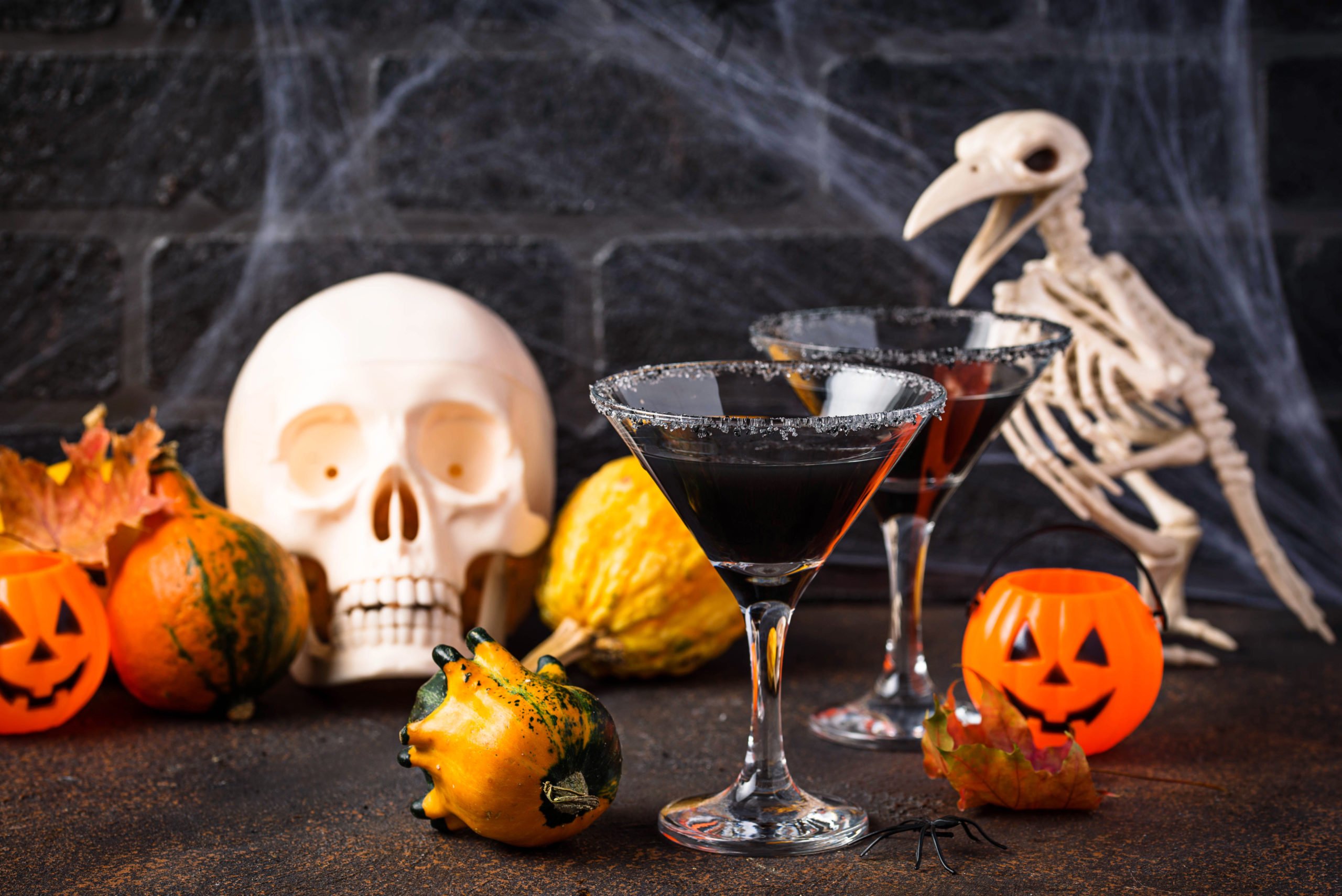 Featured image of 5 Killer Cocktail Recipes for the Spooky Season